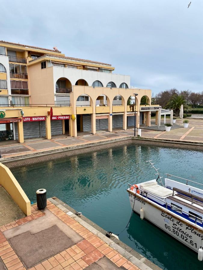 T2 face à la mer Sète Esterno foto