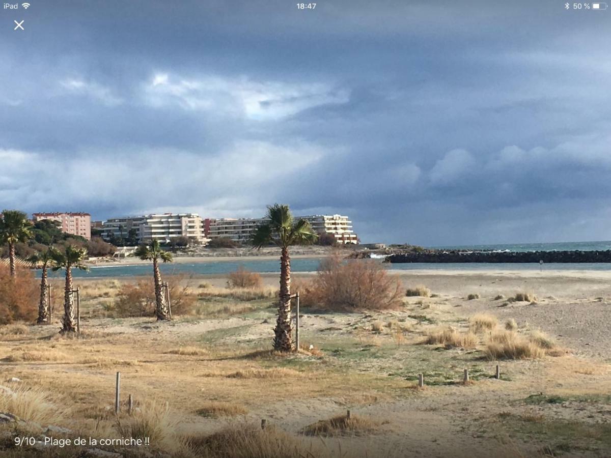 T2 face à la mer Sète Esterno foto
